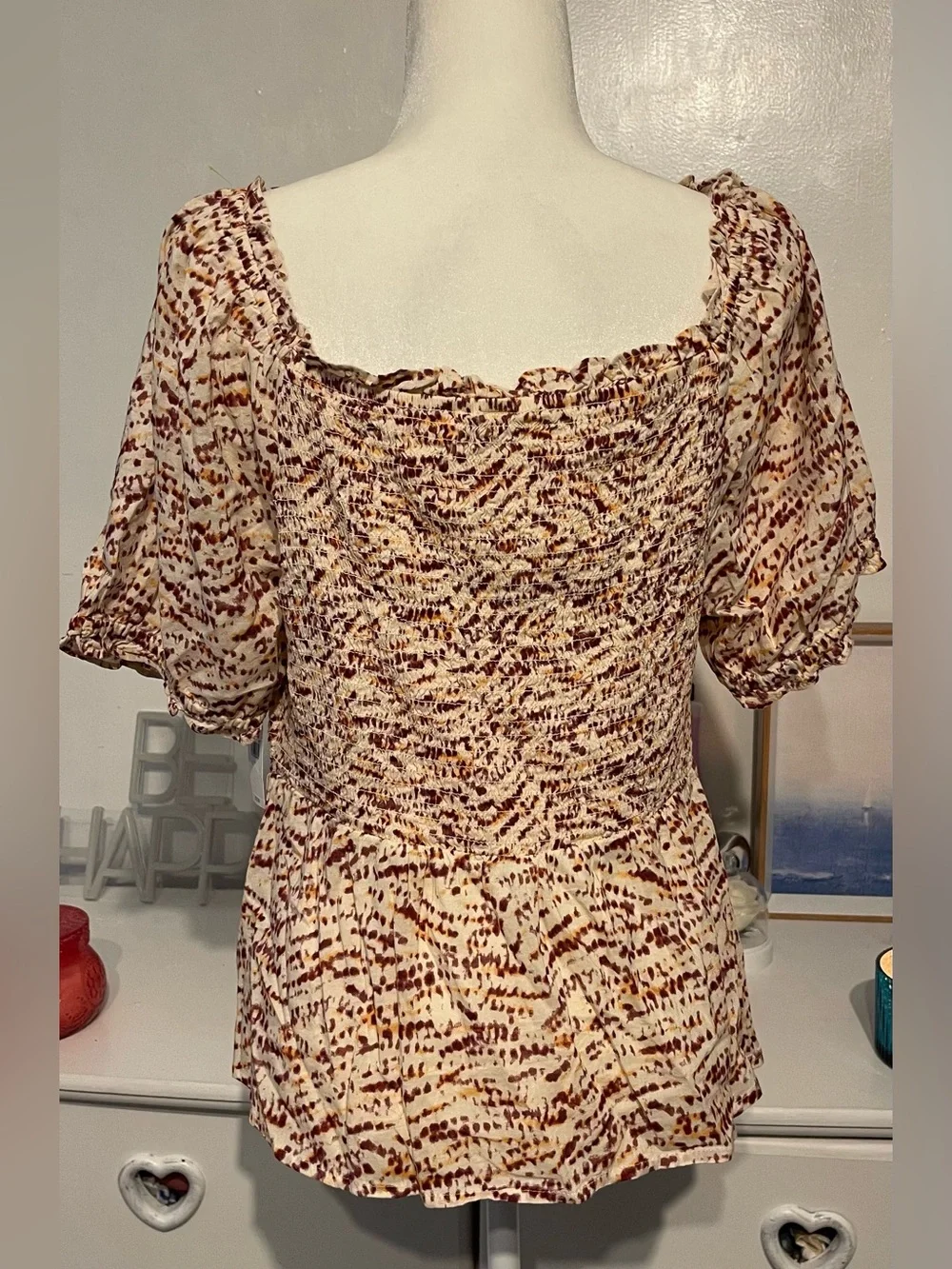 Old Navy Cream Smocked Peplum Top with Dusty Pink & Brown Speckle size L NWT